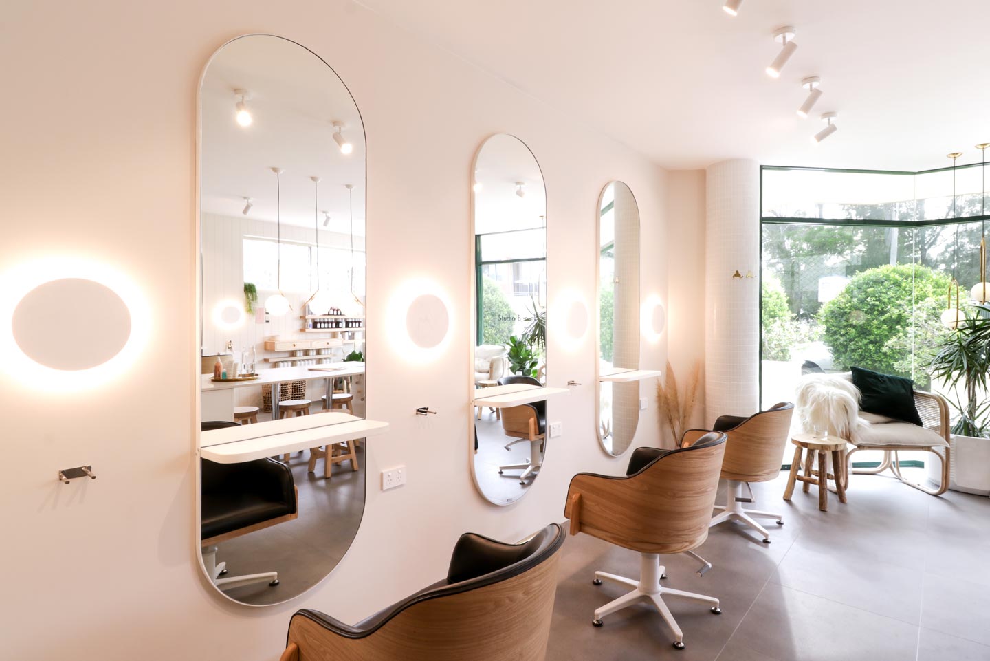 ChicCharm Salon